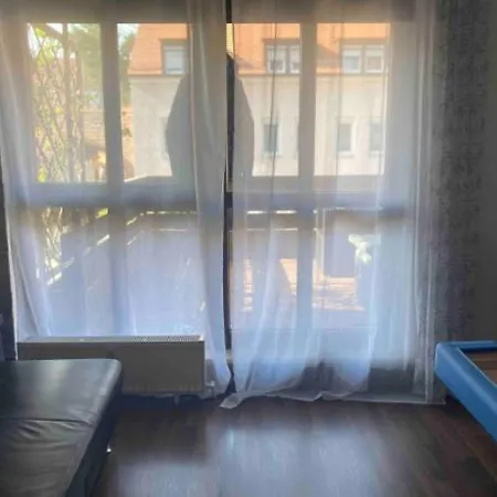 Schoene Ruhige Gegend Aber Zentral Mit Terrasse!!! * Nürnberg